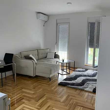 Apartman Novi Sad B&W Exterior photo
