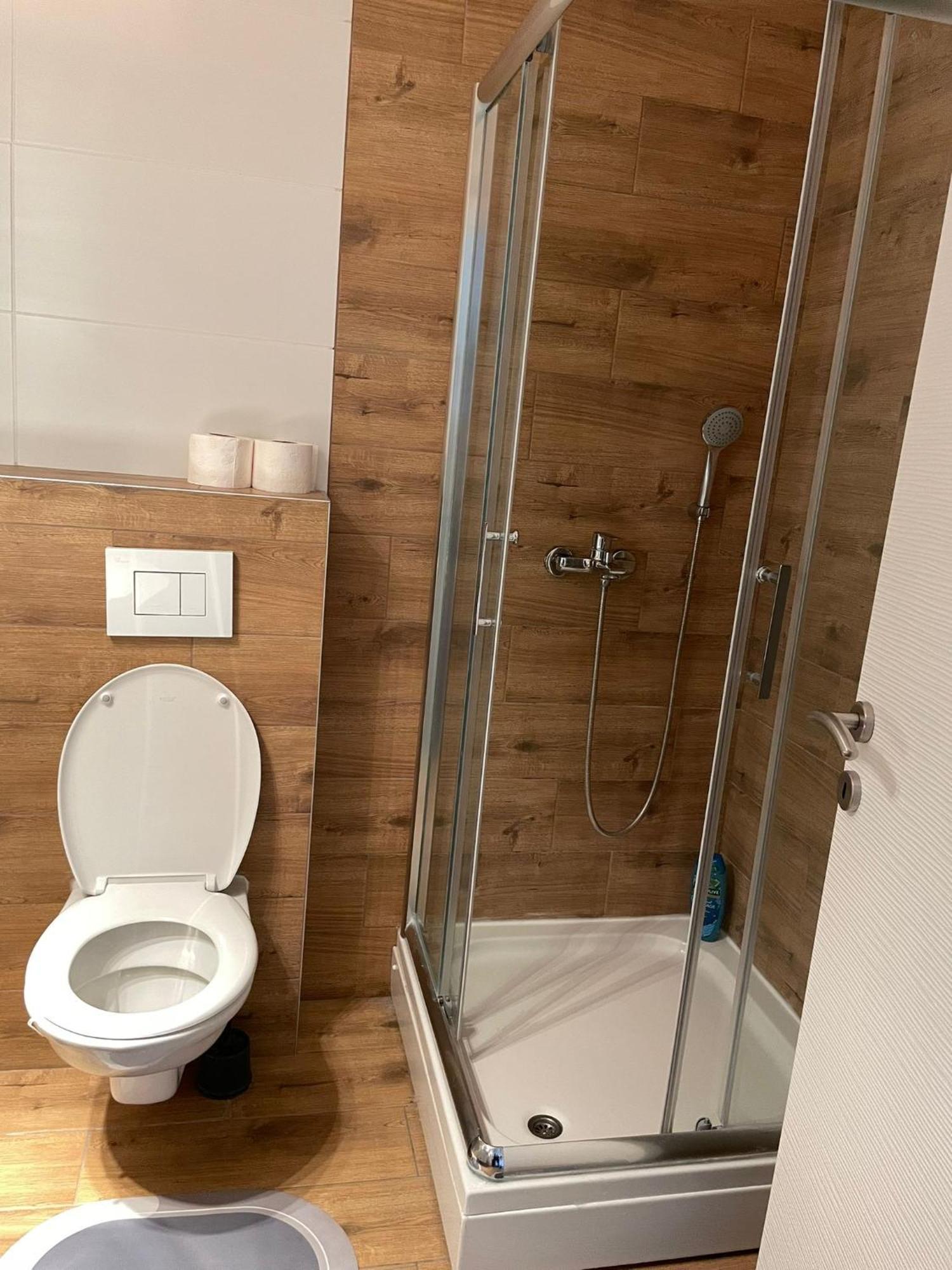 B&w Apartment Novi Sad